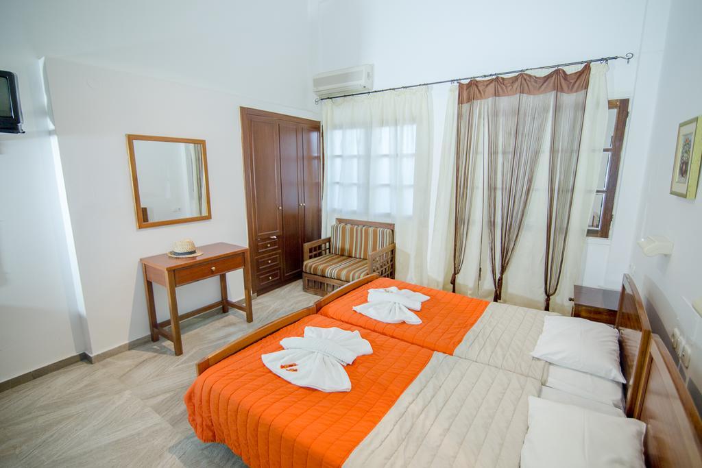 Elpida Aparthotel Gouves Buitenkant foto